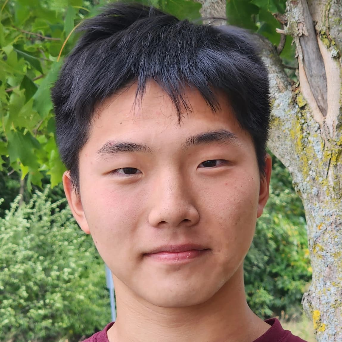 Profile picture for Daniel Zhou